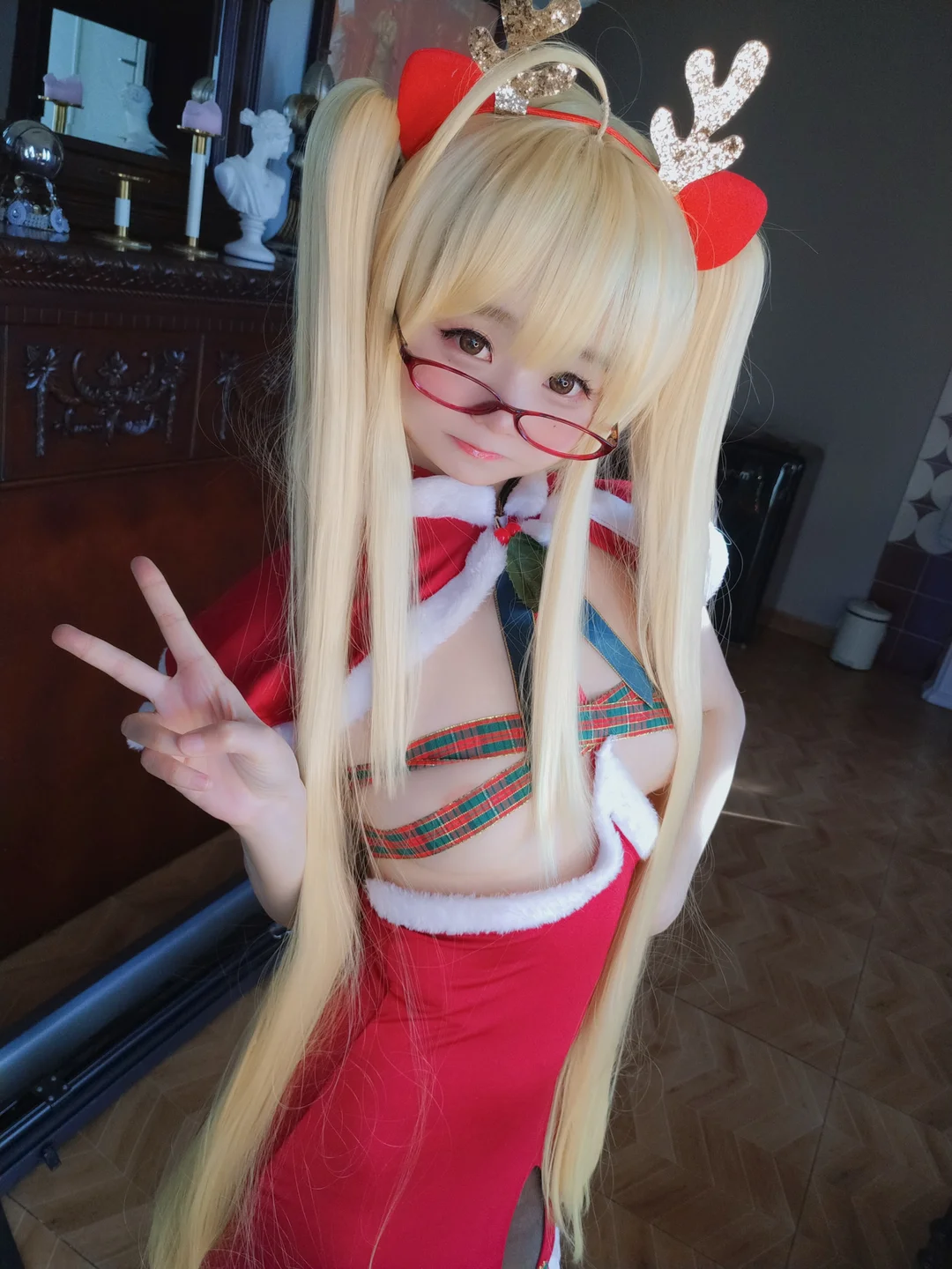 软妹摇摇乐摇摇乐yoyo_Reindeer_Marie_Rose_104P_200MB tg@simisebaisi 【丝足阁】004.webp